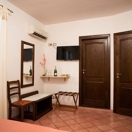 B&B Alta Marea Lipari Екстериор снимка