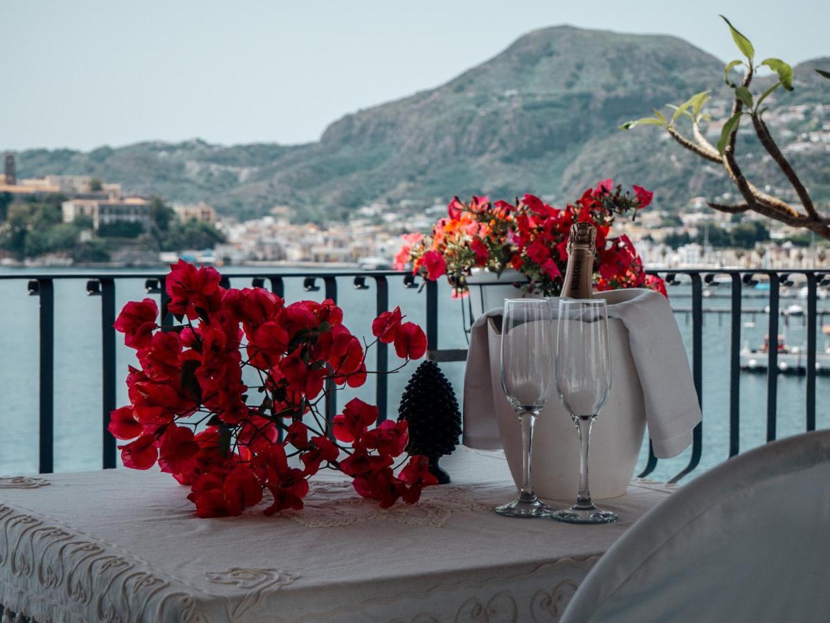 B&B Alta Marea Lipari Екстериор снимка