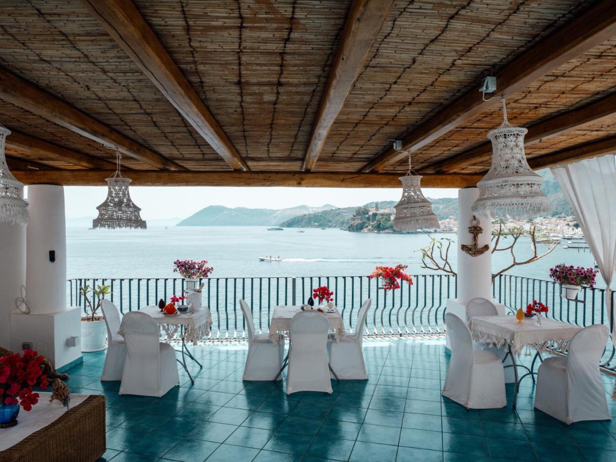 B&B Alta Marea Lipari Екстериор снимка