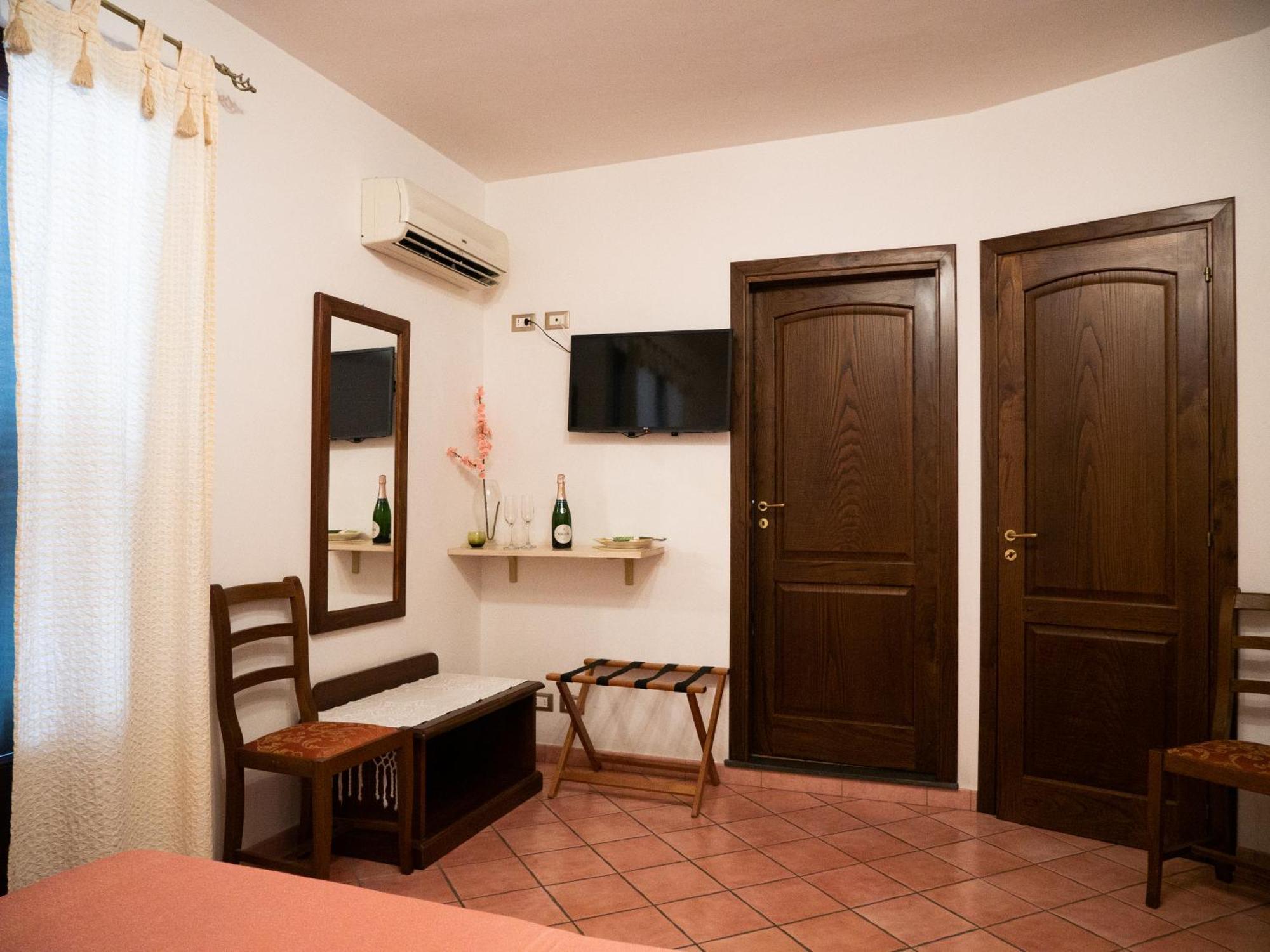 B&B Alta Marea Lipari Екстериор снимка