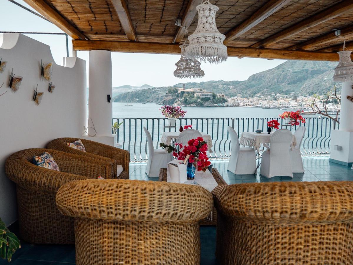 B&B Alta Marea Lipari Екстериор снимка