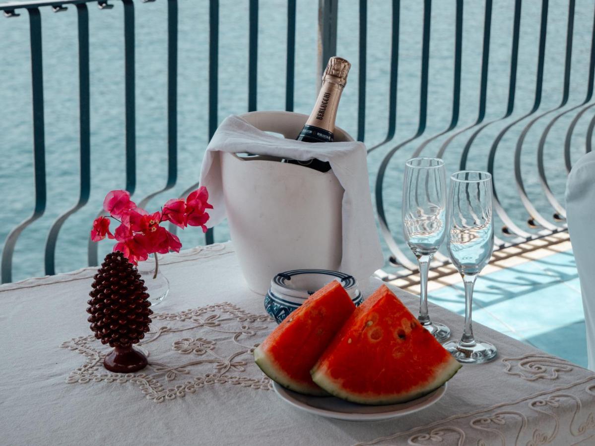 B&B Alta Marea Lipari Екстериор снимка