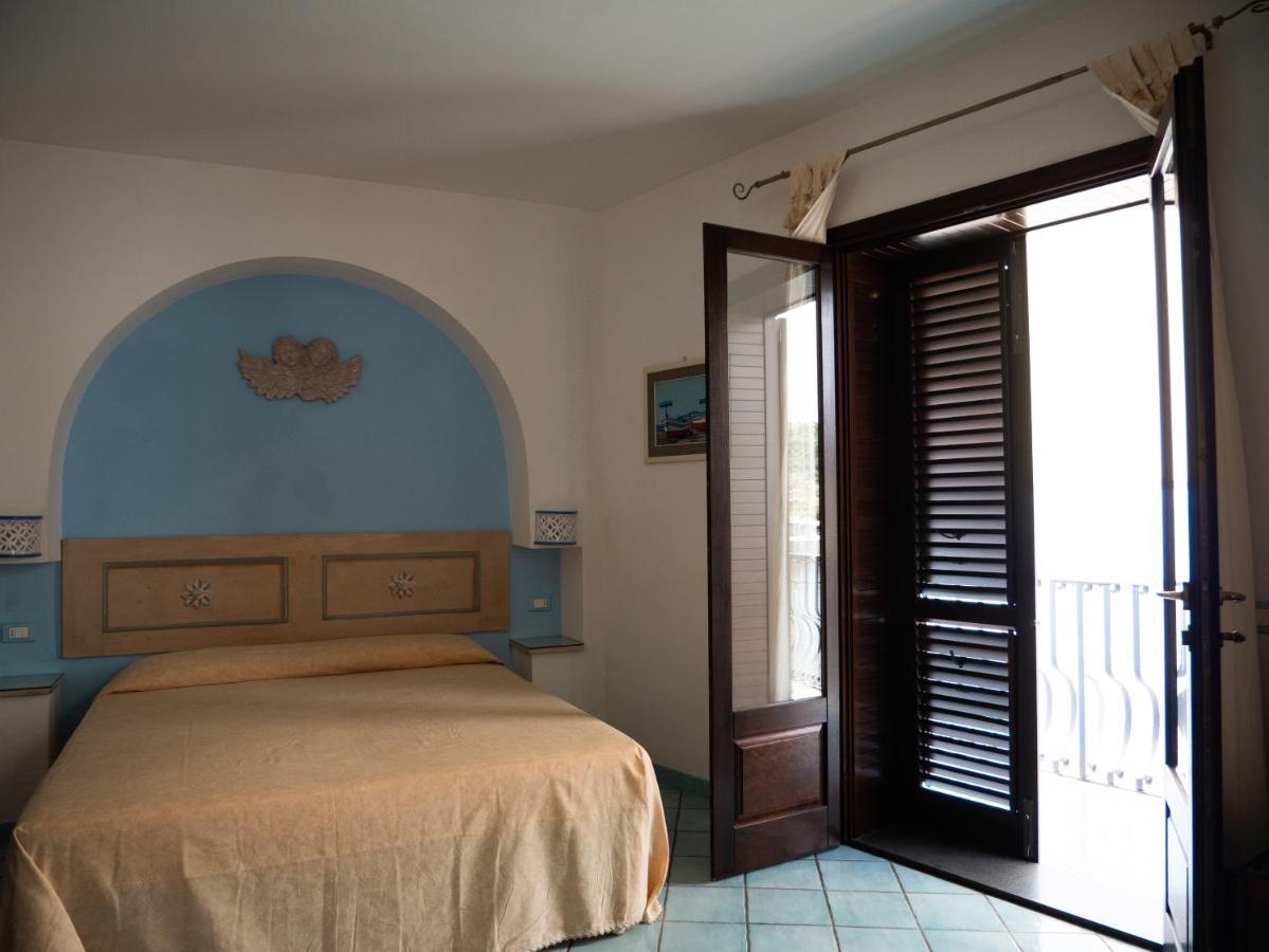 B&B Alta Marea Lipari Екстериор снимка