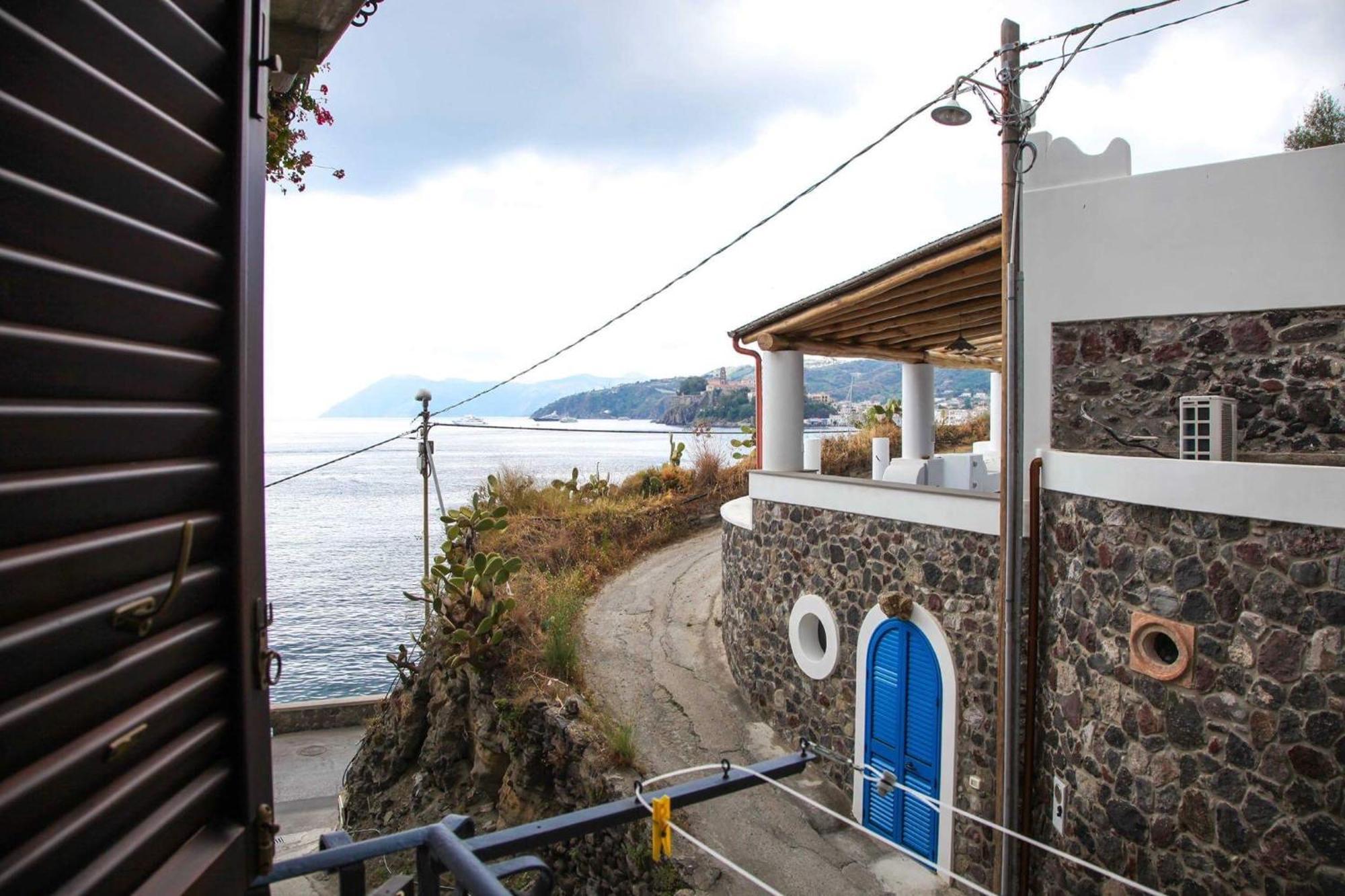B&B Alta Marea Lipari Екстериор снимка