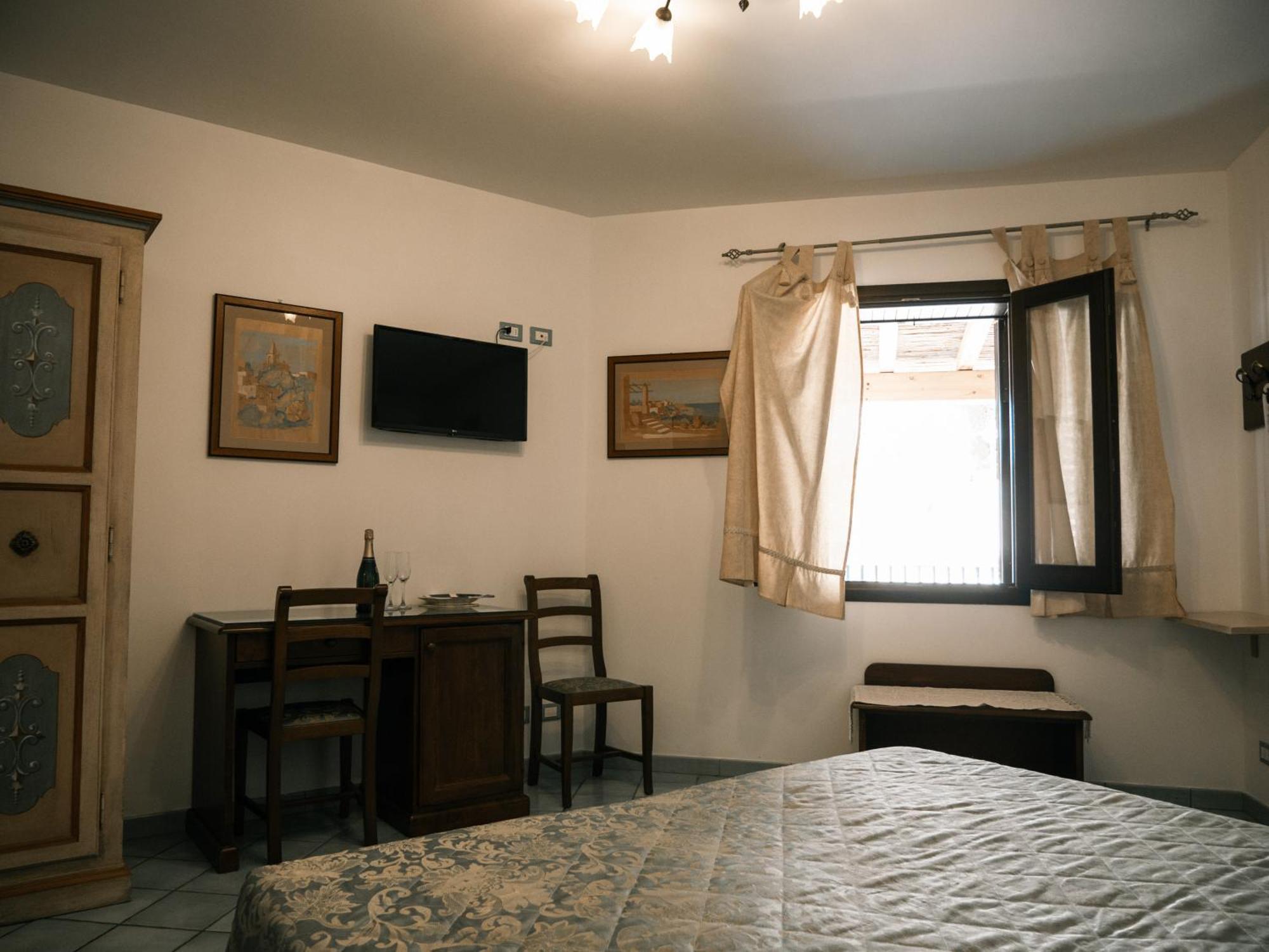 B&B Alta Marea Lipari Екстериор снимка