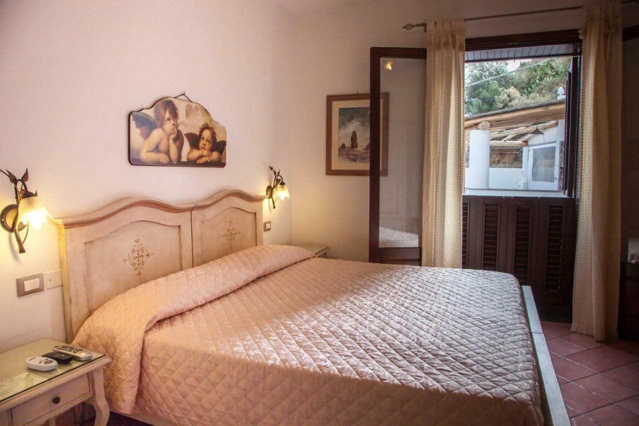 B&B Alta Marea Lipari Екстериор снимка